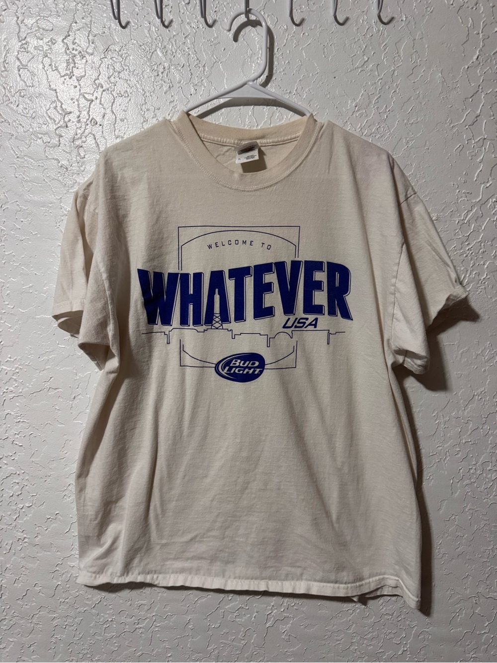 Vintage Bud Light "Welcome To Whatever Usa" T-shirt Men’s size XL